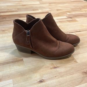Brown suede ankle boots/ booties size 9.5 lightly worn